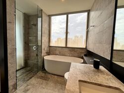 OUE Twin Peaks (D9), Condominium #565780011